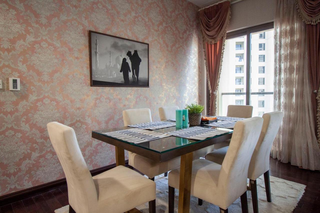 La Buena Vida Holiday Homes - Beach Front Very Spacious, Luxe And Modern 3 Bedroom With Full Kitchen In Jbr , 3 Min To The Jbr Beach Dubai Marina And Tram Station Buitenkant foto