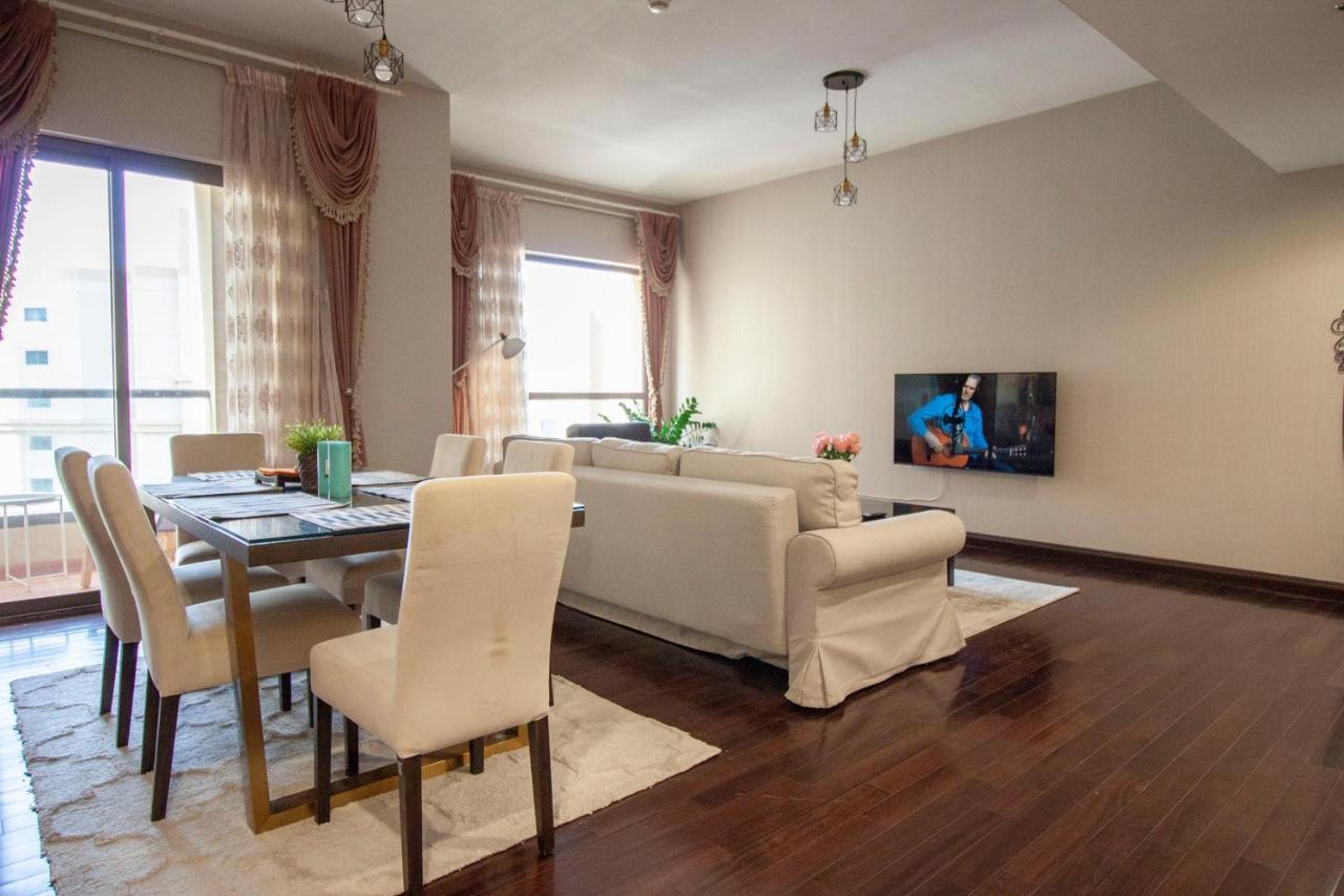La Buena Vida Holiday Homes - Beach Front Very Spacious, Luxe And Modern 3 Bedroom With Full Kitchen In Jbr , 3 Min To The Jbr Beach Dubai Marina And Tram Station Buitenkant foto