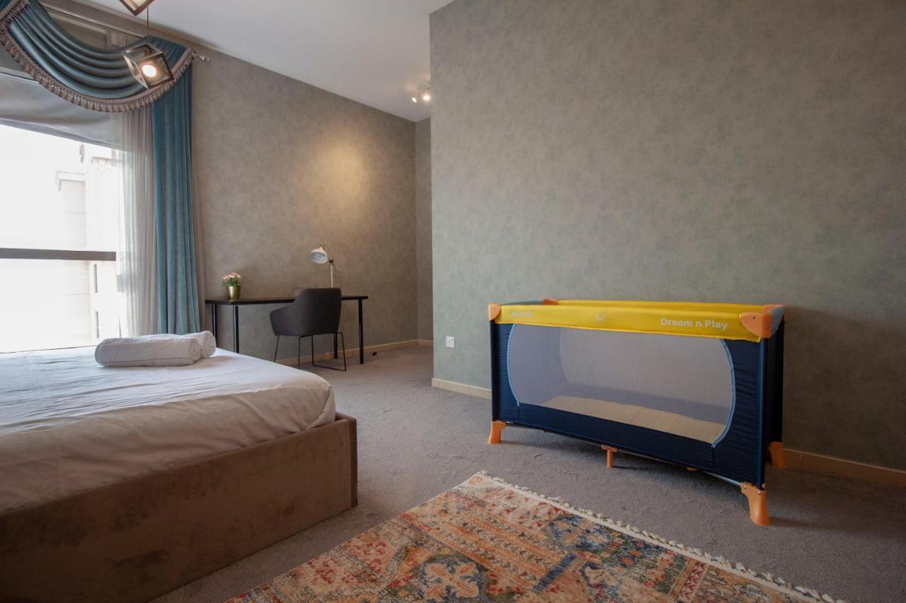La Buena Vida Holiday Homes - Beach Front Very Spacious, Luxe And Modern 3 Bedroom With Full Kitchen In Jbr , 3 Min To The Jbr Beach Dubai Marina And Tram Station Buitenkant foto