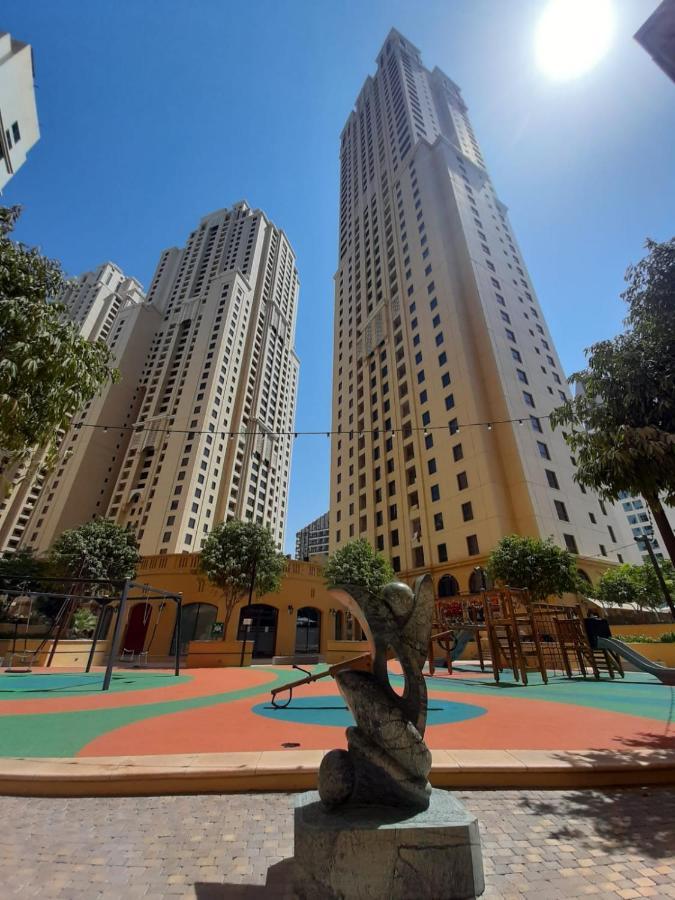 La Buena Vida Holiday Homes - Beach Front Very Spacious, Luxe And Modern 3 Bedroom With Full Kitchen In Jbr , 3 Min To The Jbr Beach Dubai Marina And Tram Station Buitenkant foto